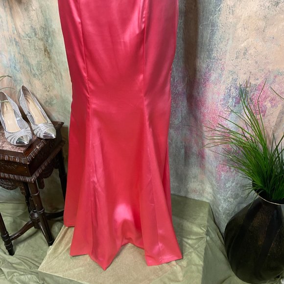 📌 Stunning Unique tailored Sexy Prom - Evening - Formal - Ball Dress / Beading - Picture 4 of 16